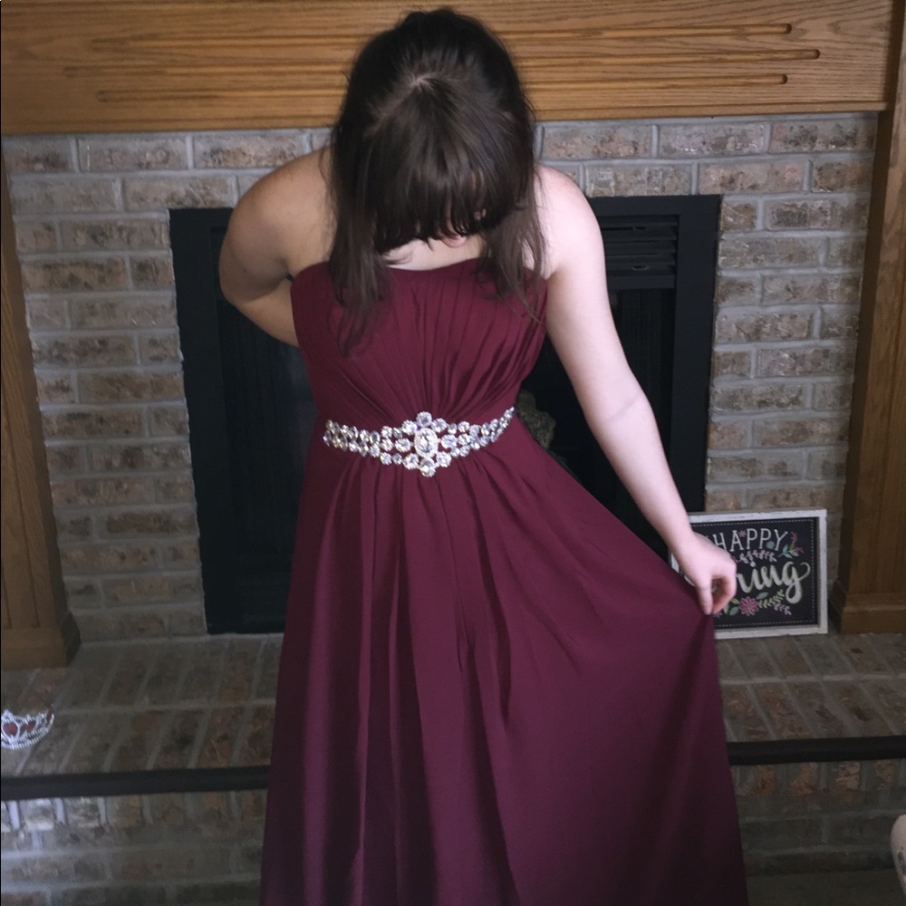 Strapless burgundy formal/prom dress